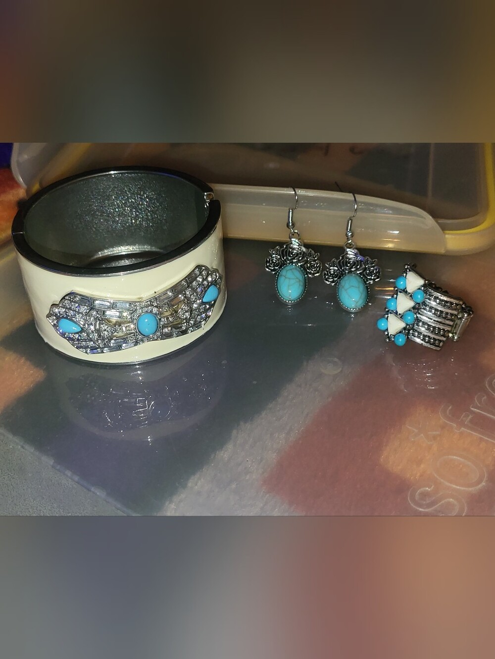 Vintage Style 3-Piece Jewelry Set Cream Enamel Faux Turquoise Cuff Earrings Ring